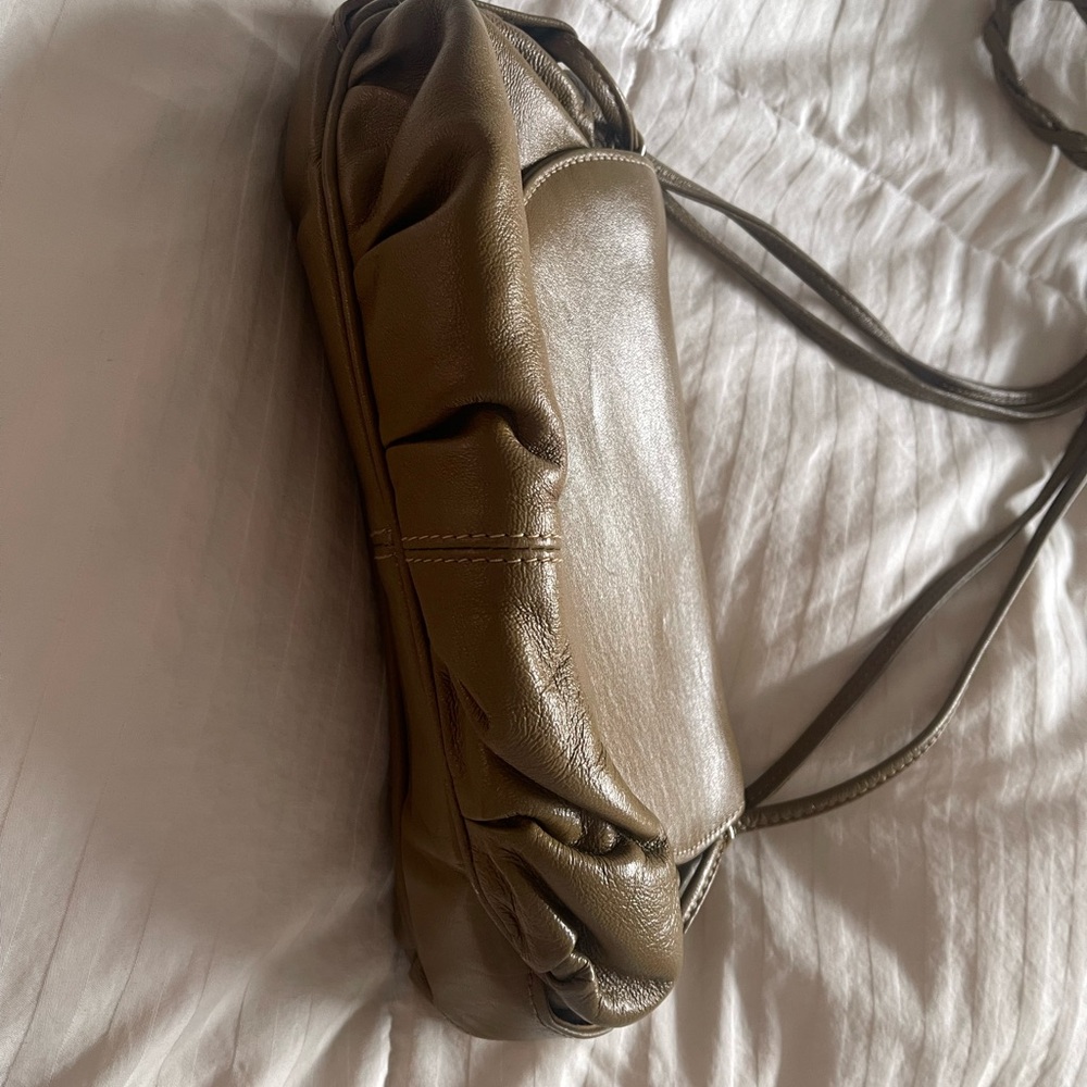 Tan Butter Soft Leather Shoulder Bag - Picture 14 of 17